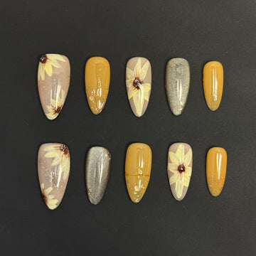 Golden Hour Sunflower Nails