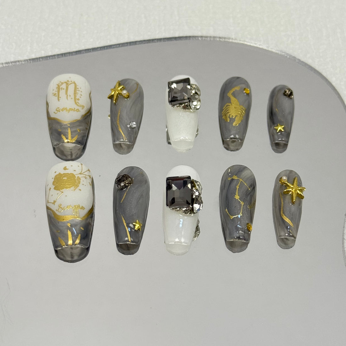 SCORPIO Press on Nail
