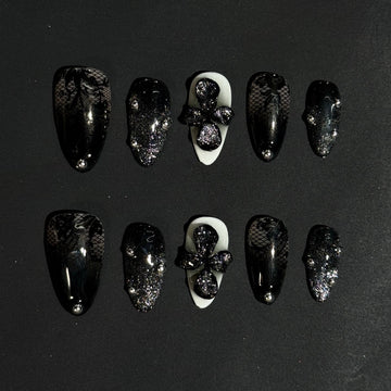 Gothic Clover Nails