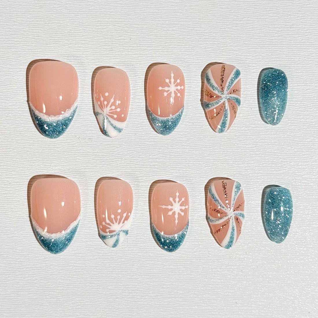 Mint Snow Nails