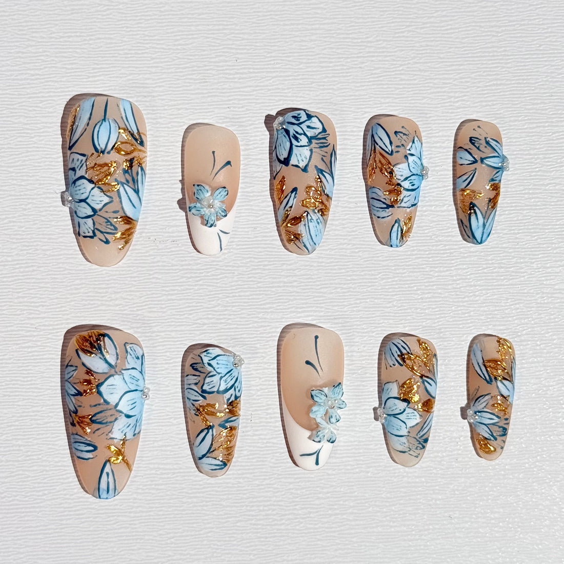 Porcelain Gilt Nails