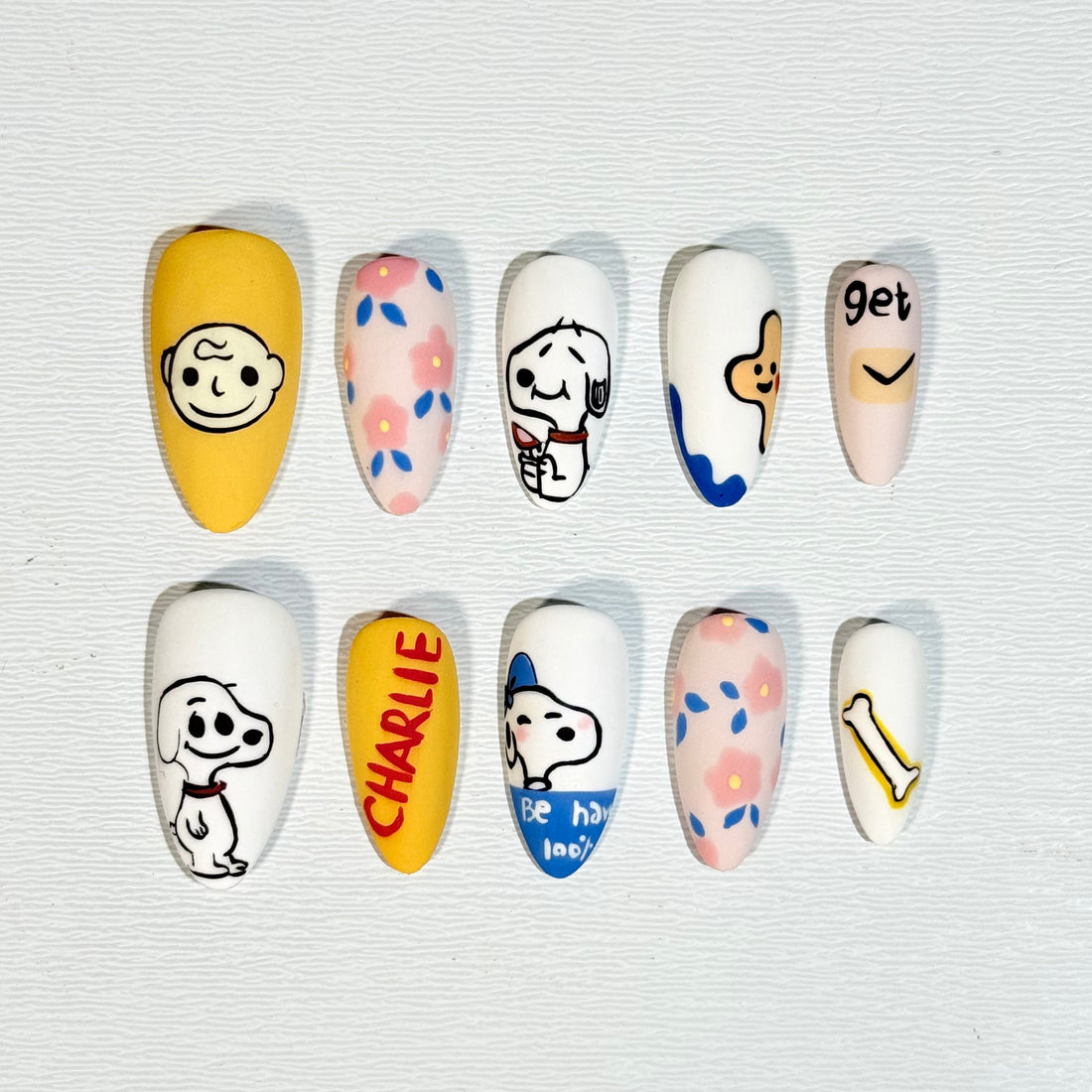 SNOOPY Press on nails